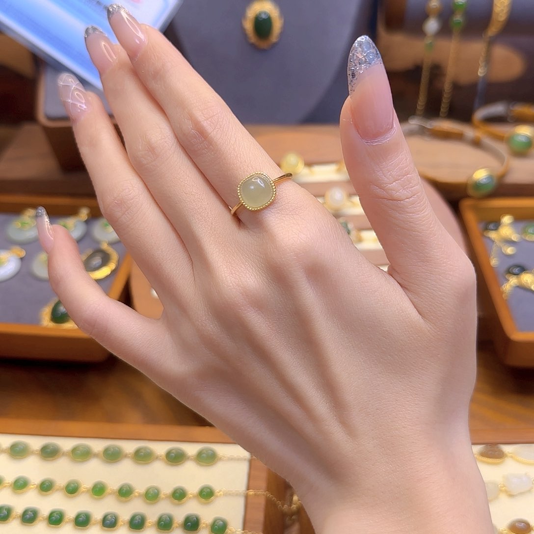 和田玉戒指银S925镀金镶嵌