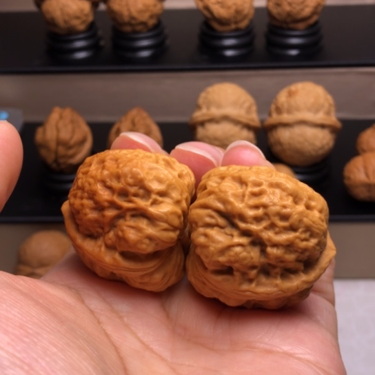 文玩核桃把件卧莲金蟾27