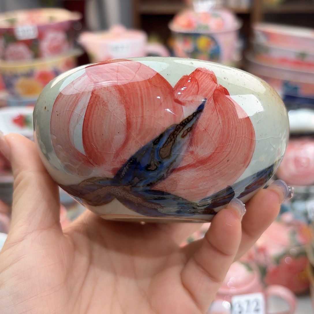 瓷片在干嘛我也在洗头发