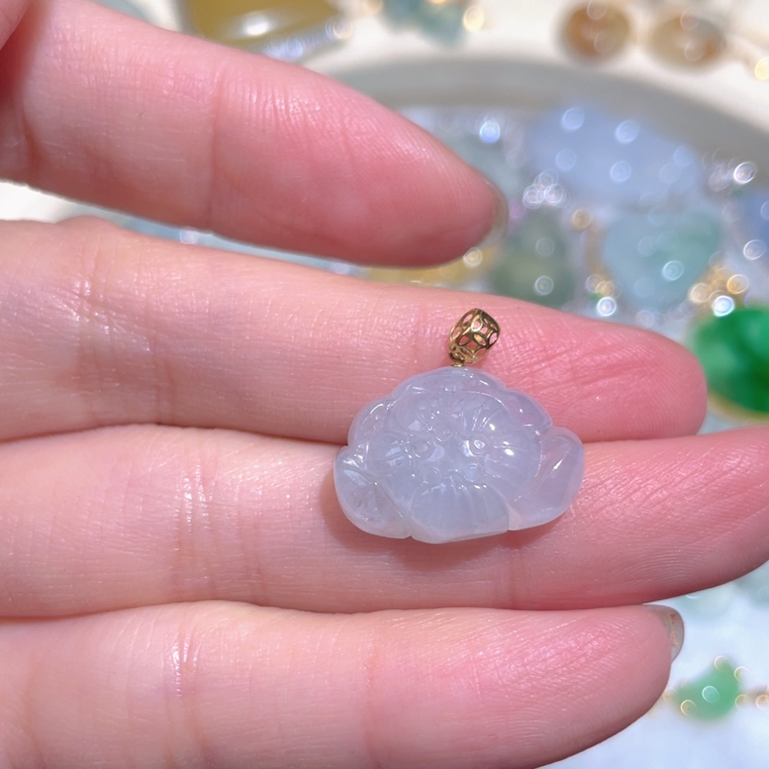 翡翠颈饰18K金镶嵌翡翠