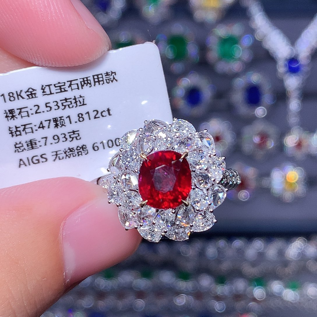 戒指18K金镶嵌红宝石