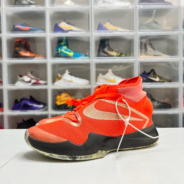 95新 maje 44码/95新 Hyperrev 金橘 球鞋