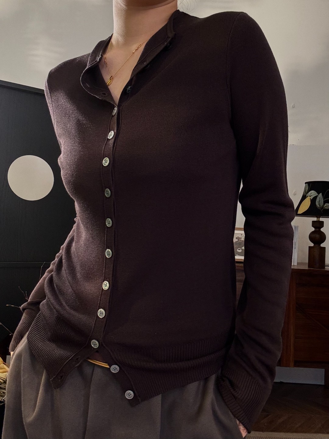 【YILI显瘦女装】时尚简约百搭单排扣圆领长袖针织上衣 Y1695