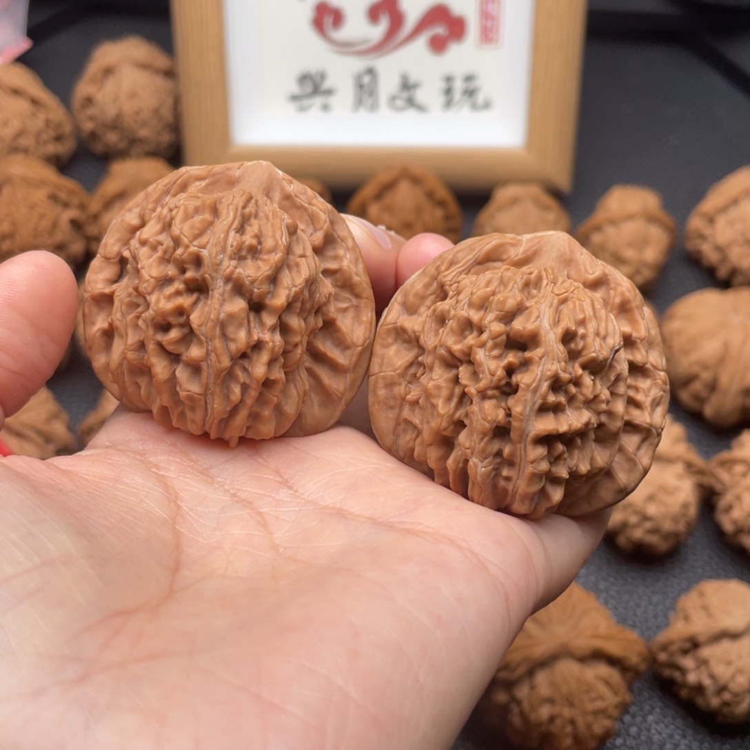 文玩核桃吊坠全品43尺楼红皮