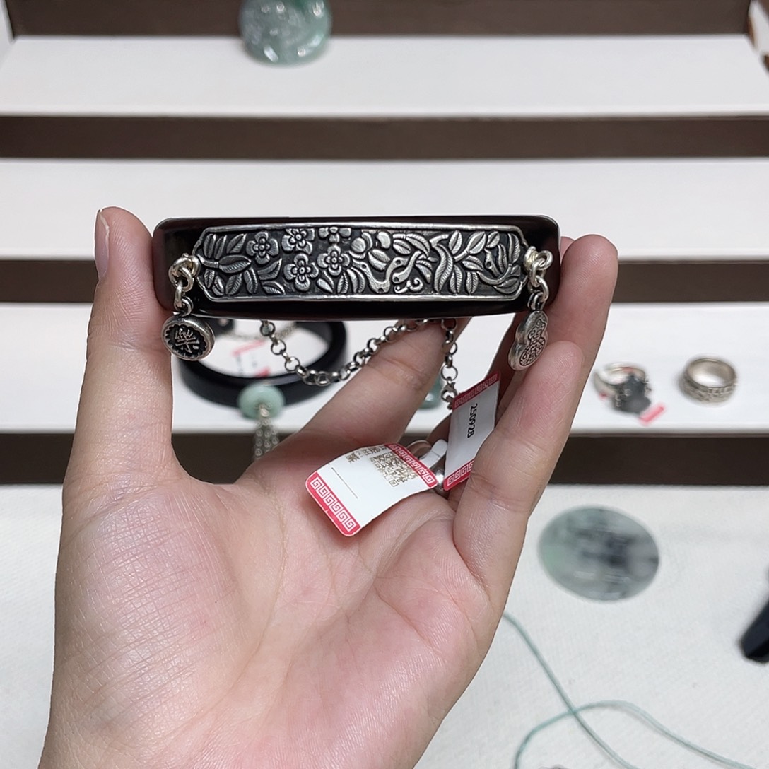 足银放漏款足银錾刻手镯