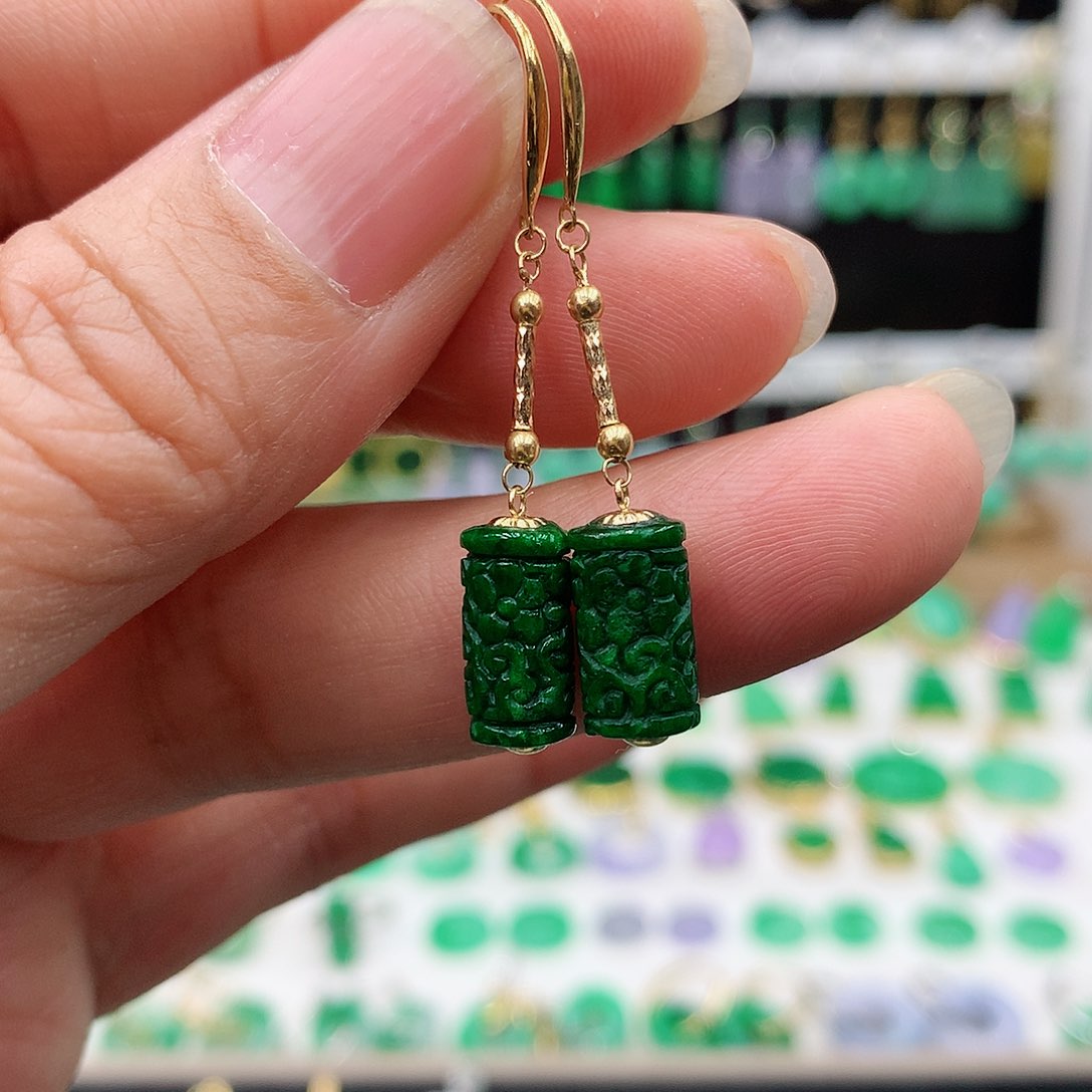 翡翠耳饰18K金镶嵌的