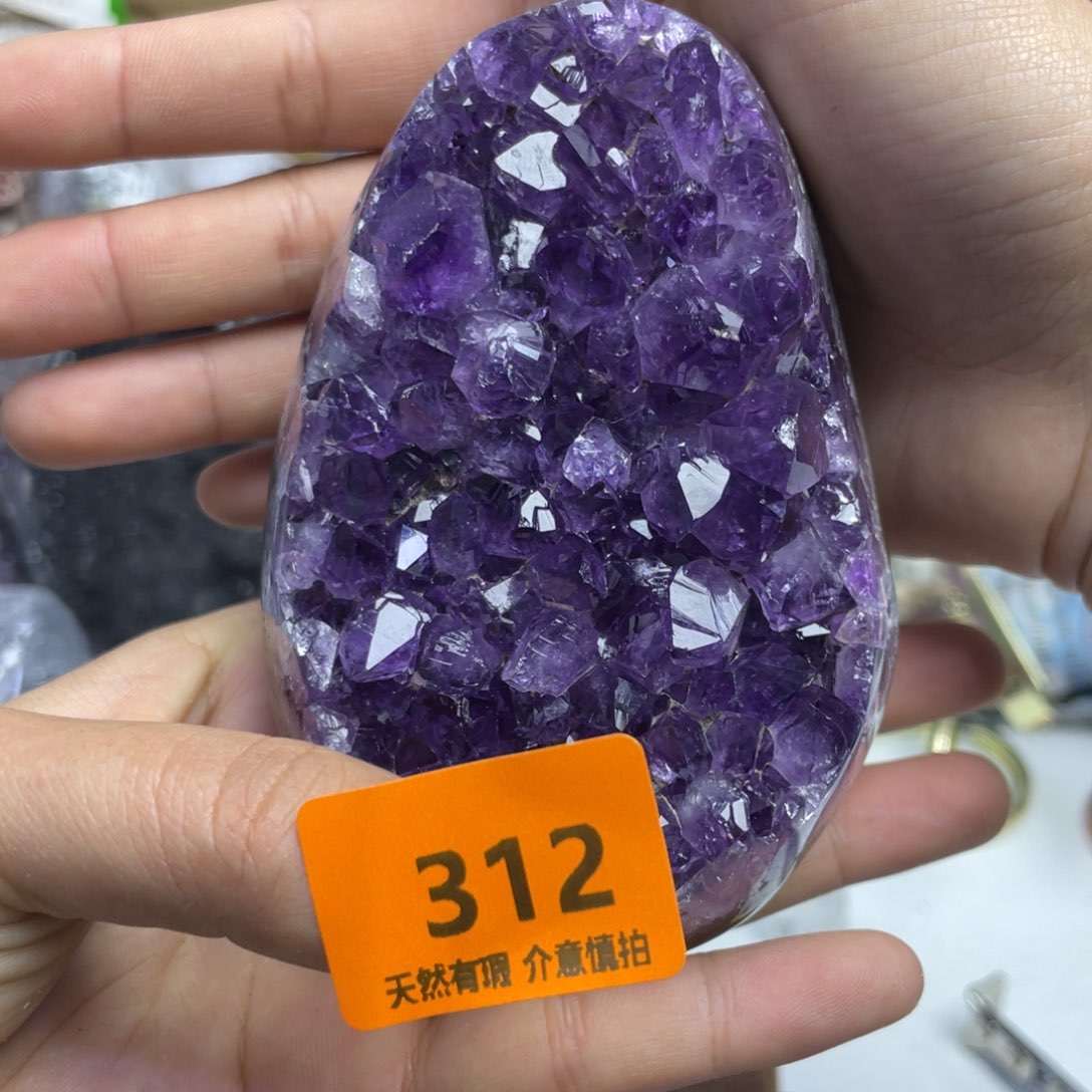 紫晶大型摆件（非配饰）未镶嵌