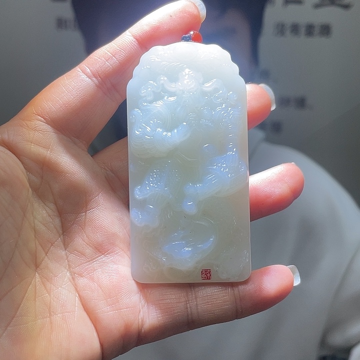 和田玉未镶嵌把件