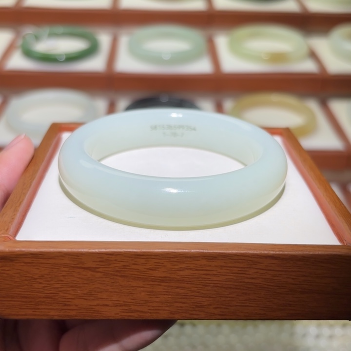 和田玉未镶嵌手镯白玉54-55