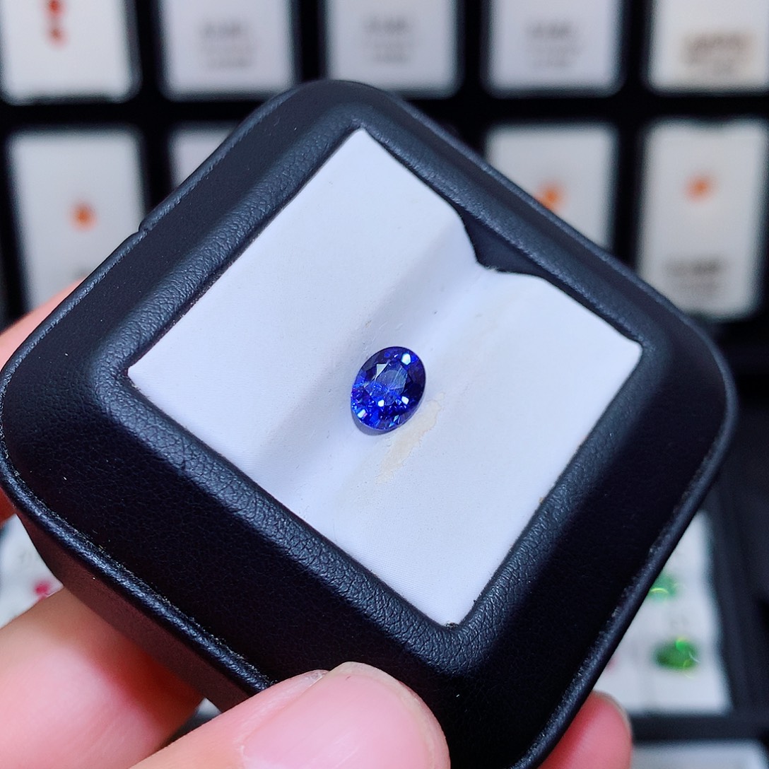 裸石蓝宝石2.09克拉，特价