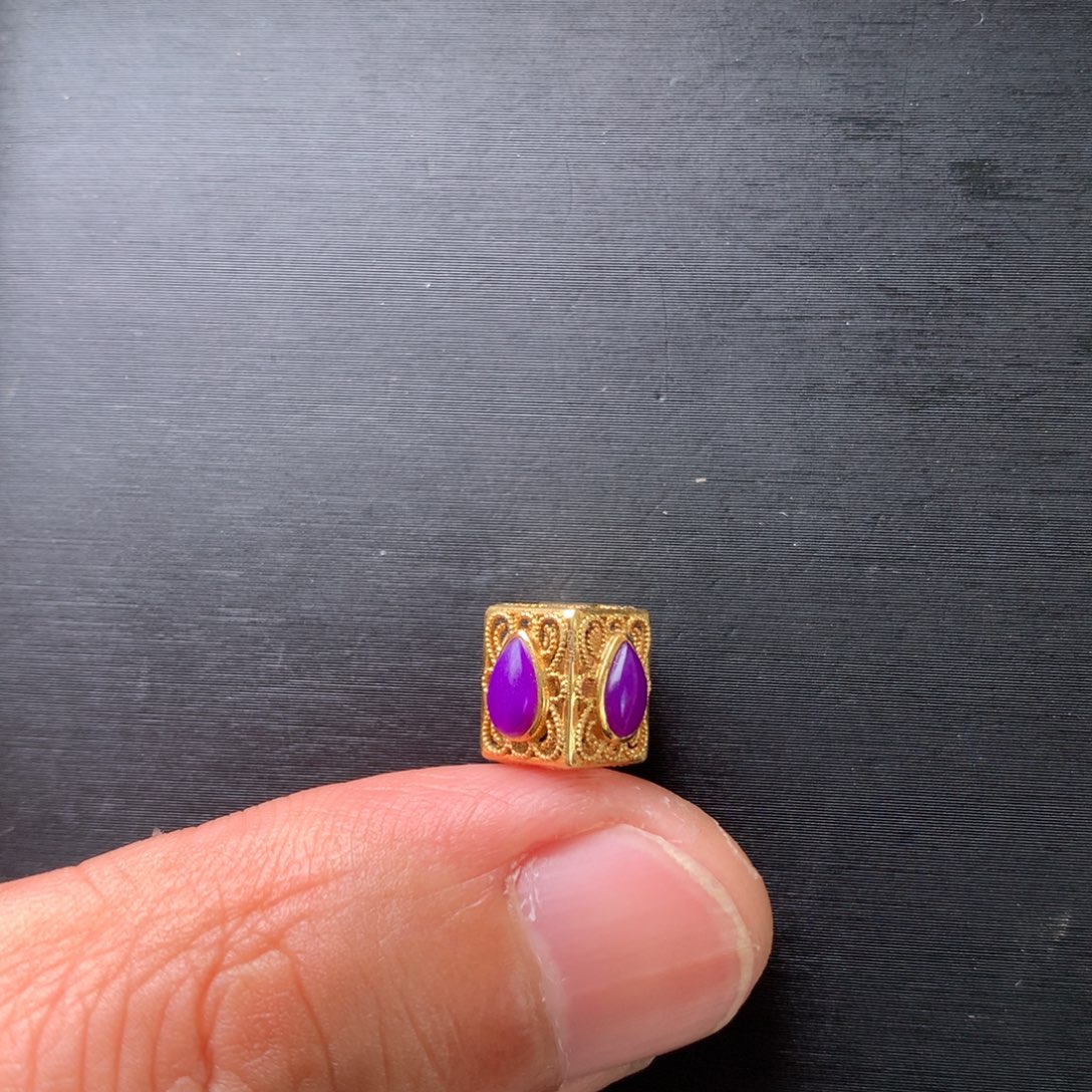 苏纪石（舒俱来）18K金镶嵌吊坠