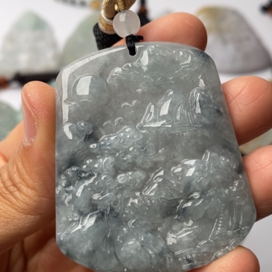 翡翠未镶嵌颈饰翡翠