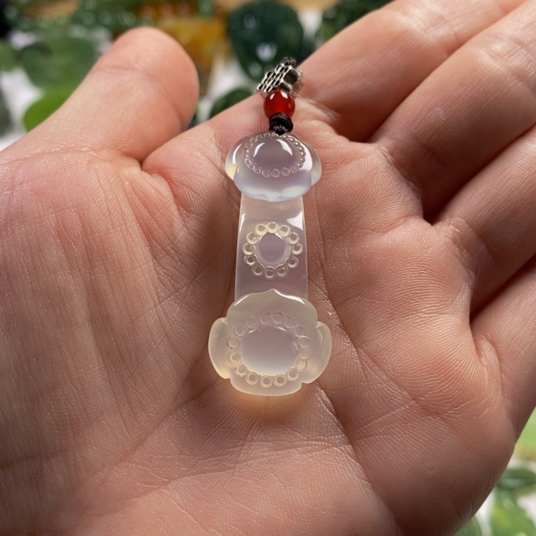 蛇纹石玉颈饰未镶嵌李*鸣