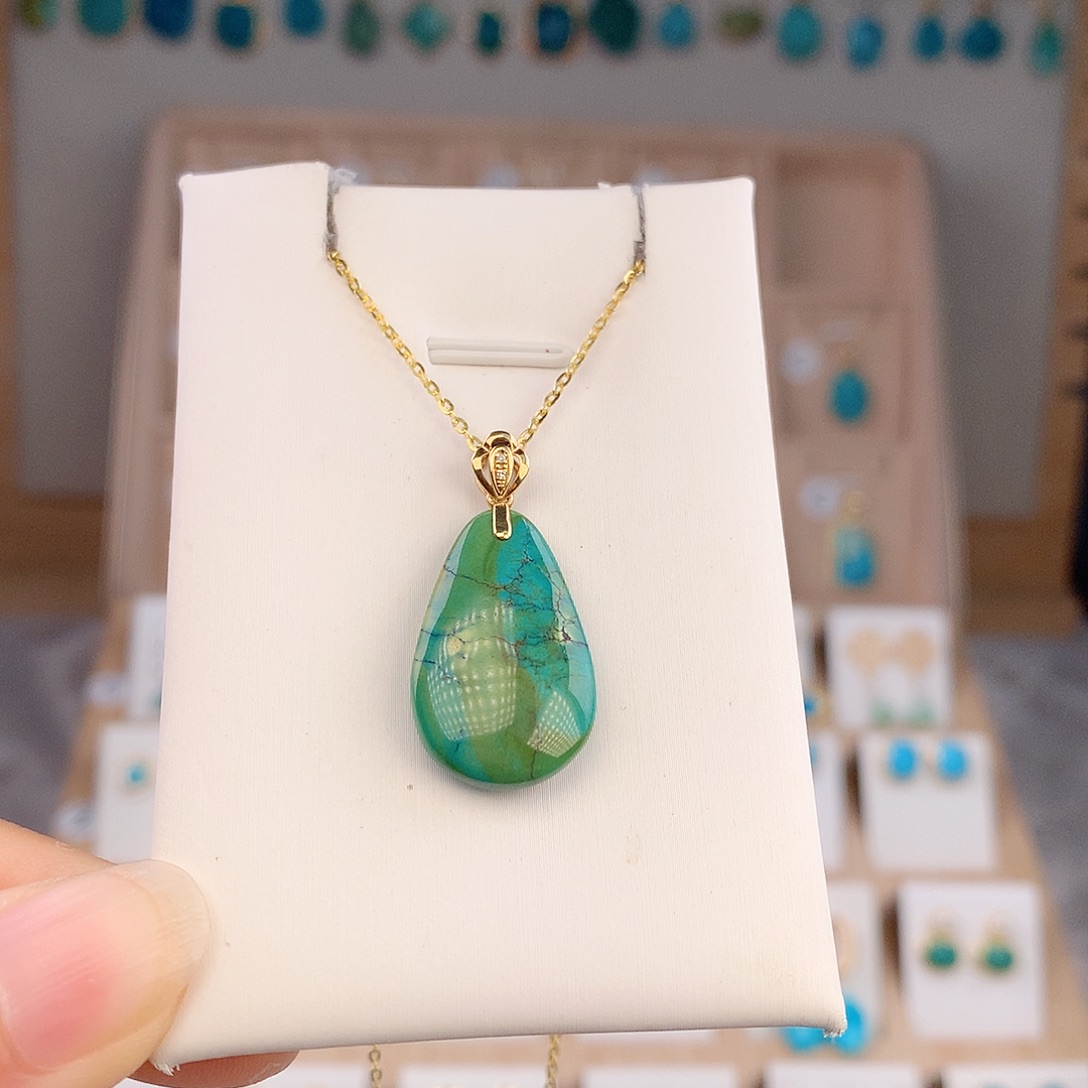 绿松石18K金镶嵌吊坠(不含链)