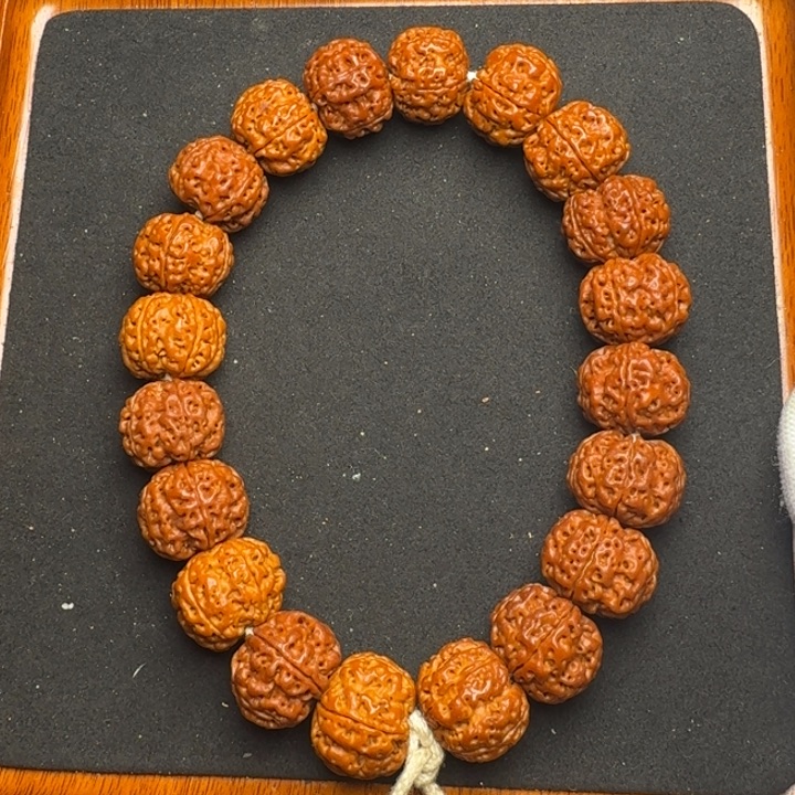 金刚菩提手串3号20尺寸满肉梅花手持