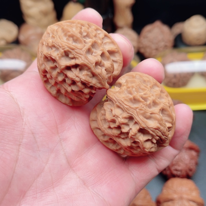 文玩核桃把件三角苹果园40×41×39