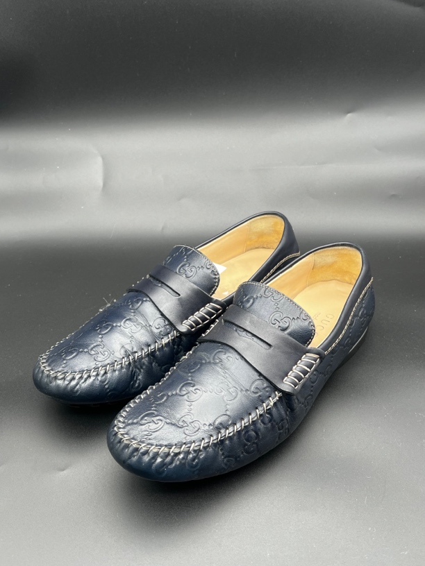 95新 GUCCI/古驰 39码 男士藏蓝压印双G休闲百搭豆豆鞋 奢 l207