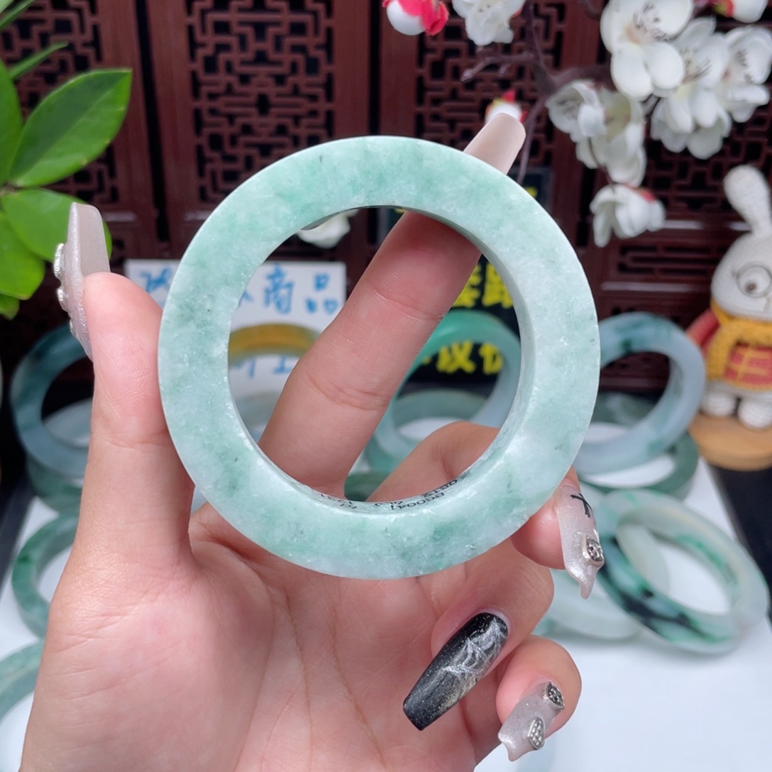 定制翡翠未镶嵌翡翠A货