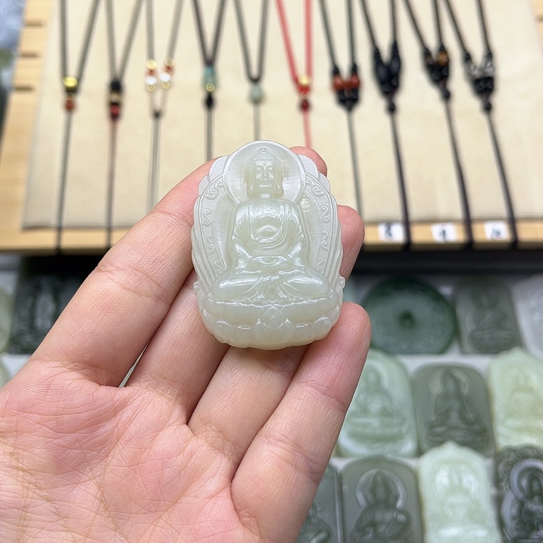 和田玉颈饰未镶嵌b****敏