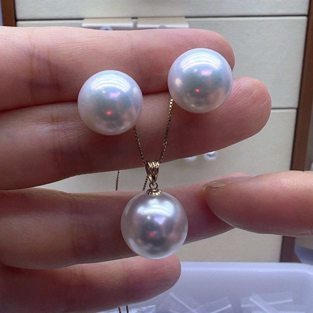 淡水珍珠18K金镶嵌吊坠(赠链)