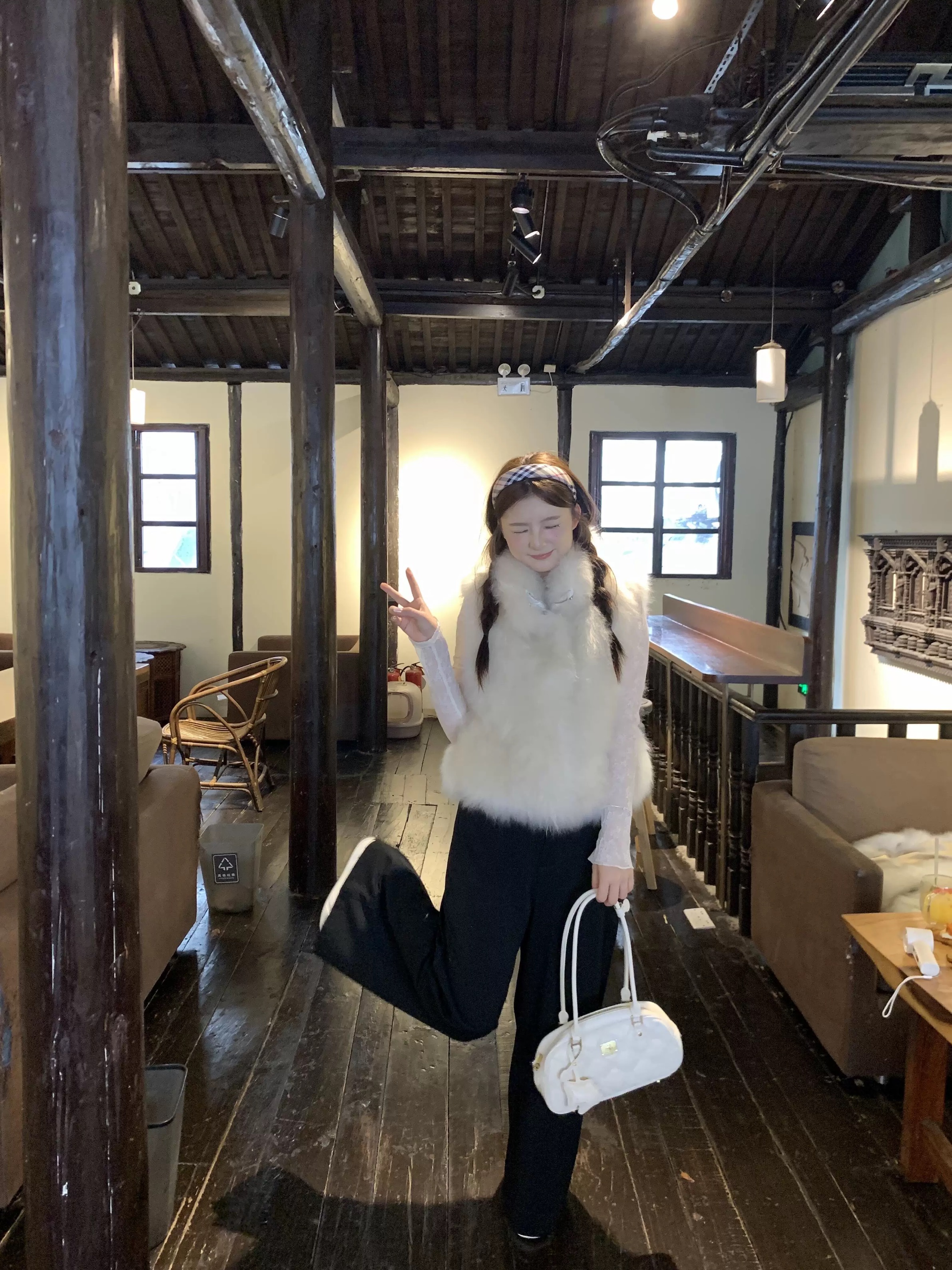 「阿男Anna 」小仙女  韩系贵气御寒奢贵草草毛毛马甲5116