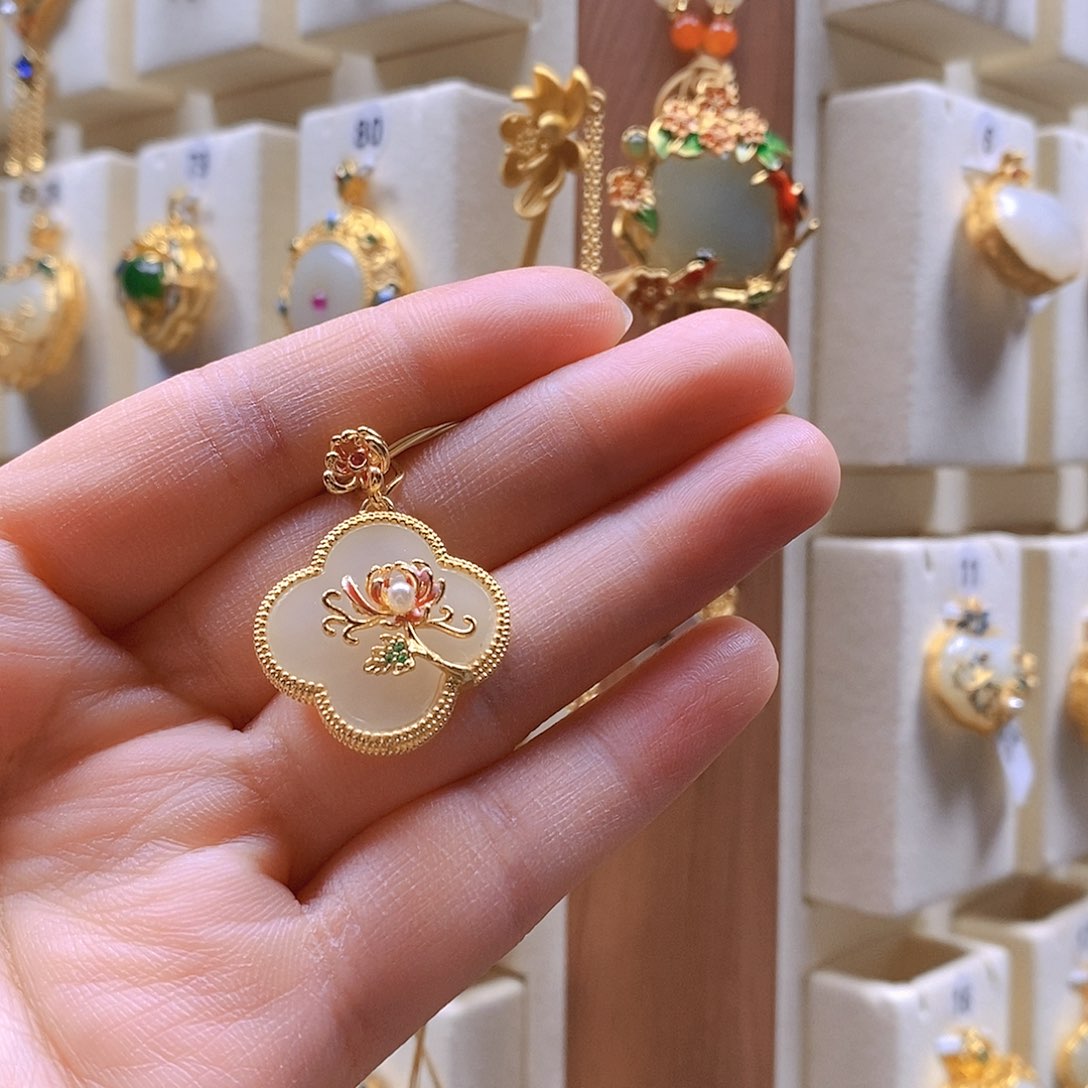 和田玉颈饰银S925镶嵌