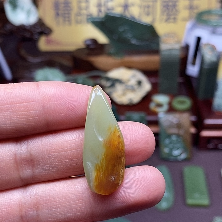 岫岩河磨玉（透闪石质玉）析木未镶嵌