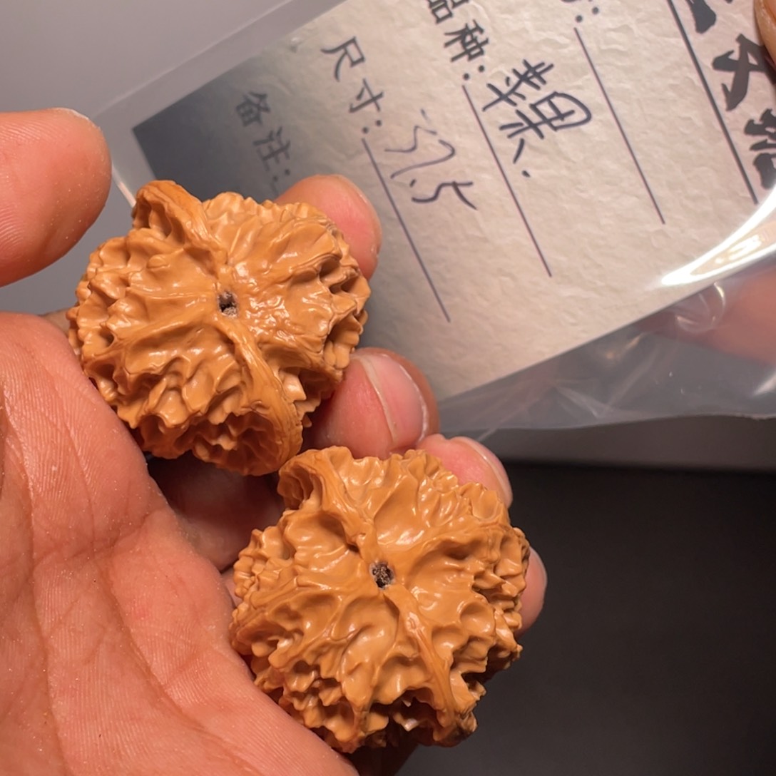 文玩核桃吊坠文玩核桃