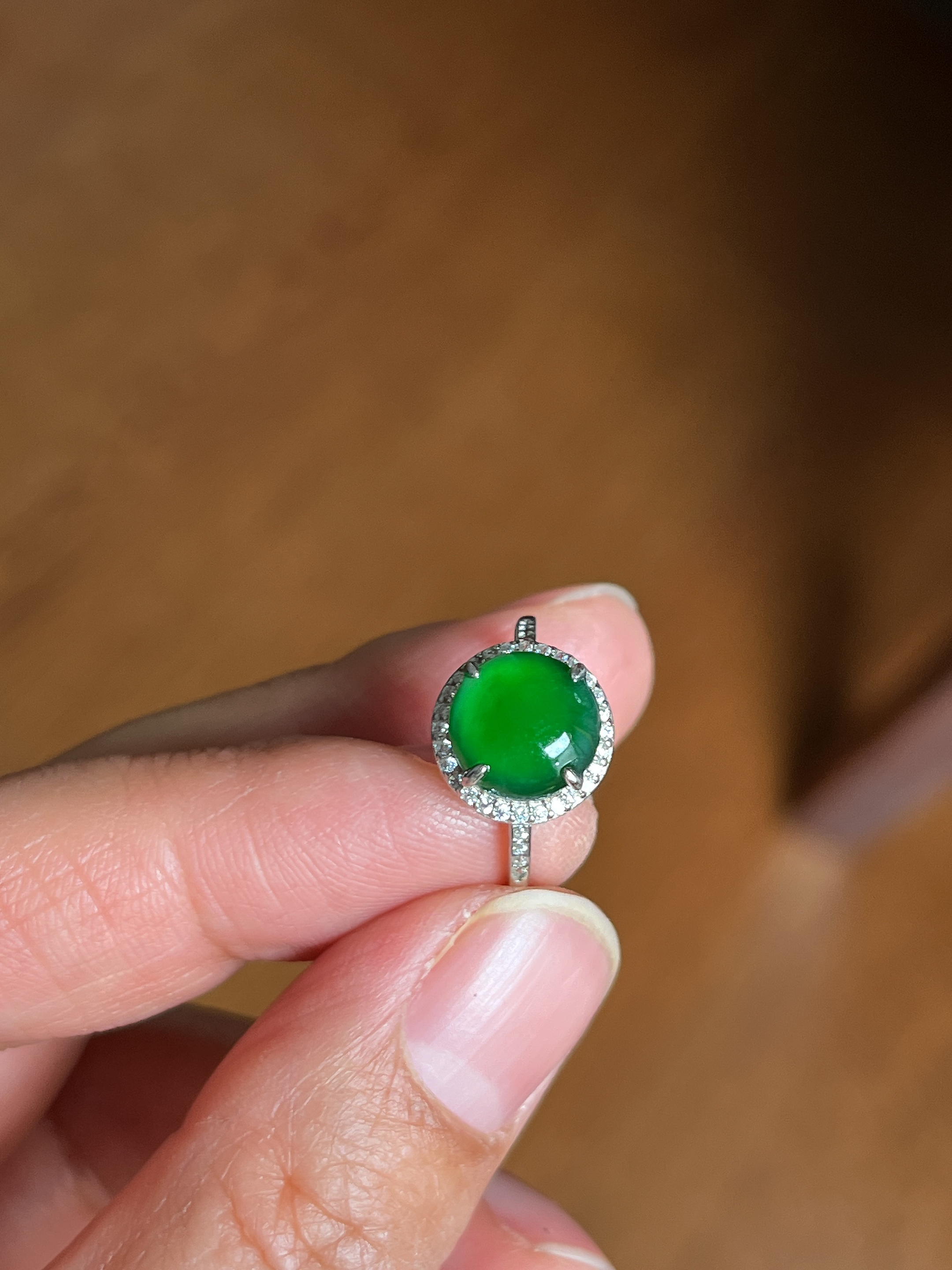 天然满色翡翠A货戒指，国标s925银镶嵌