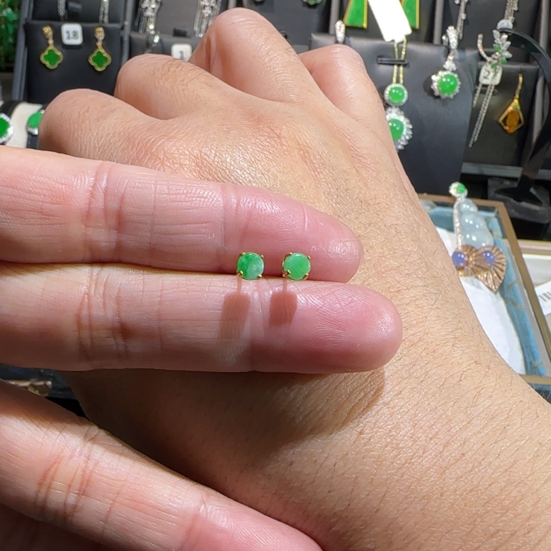 翡翠18K金镶嵌颈饰耳钉