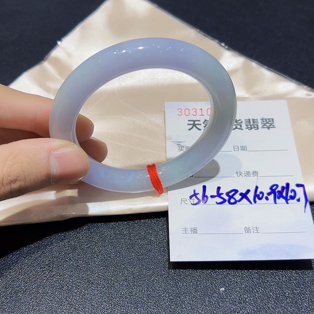 翡翠未镶嵌手镯翡翠手镯