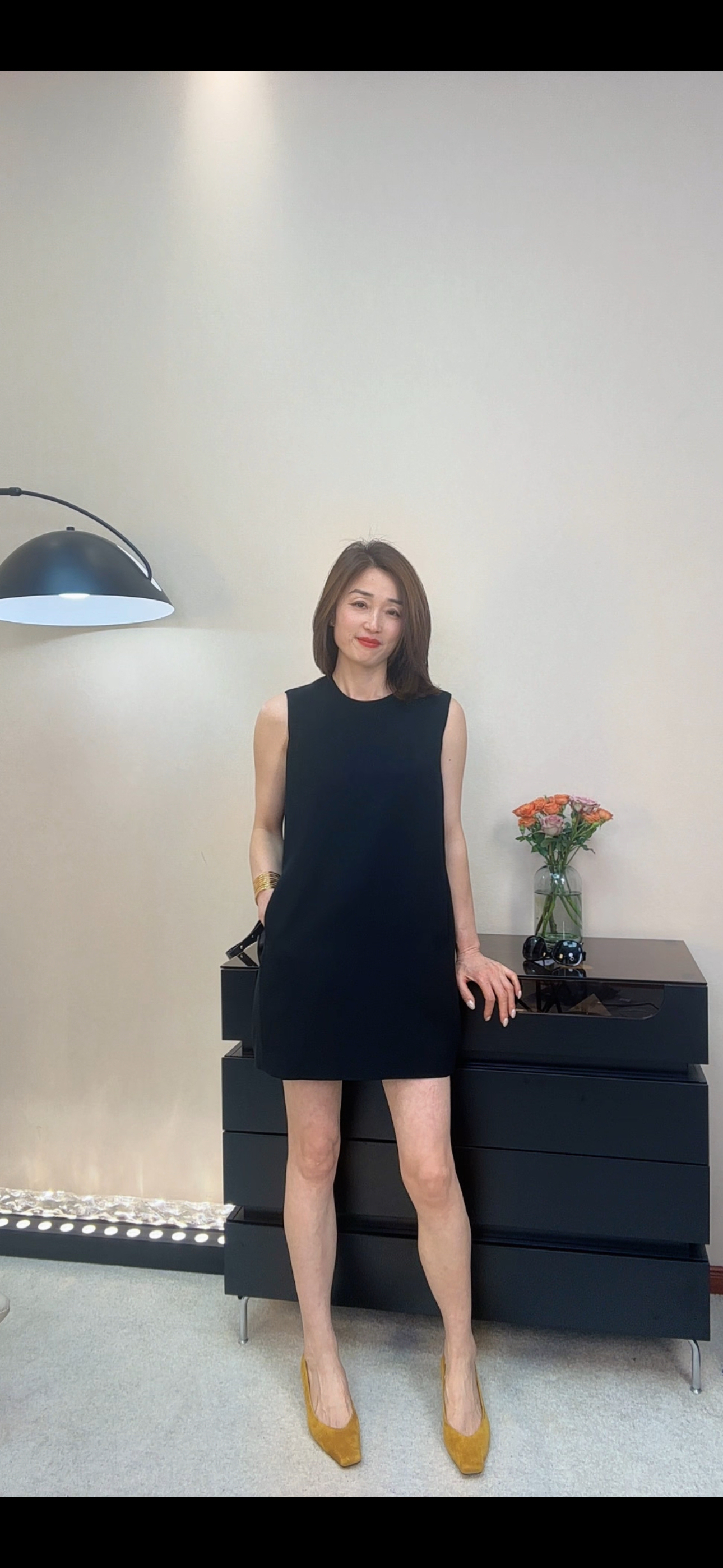 小个子三醋酸经典无袖小黑裙