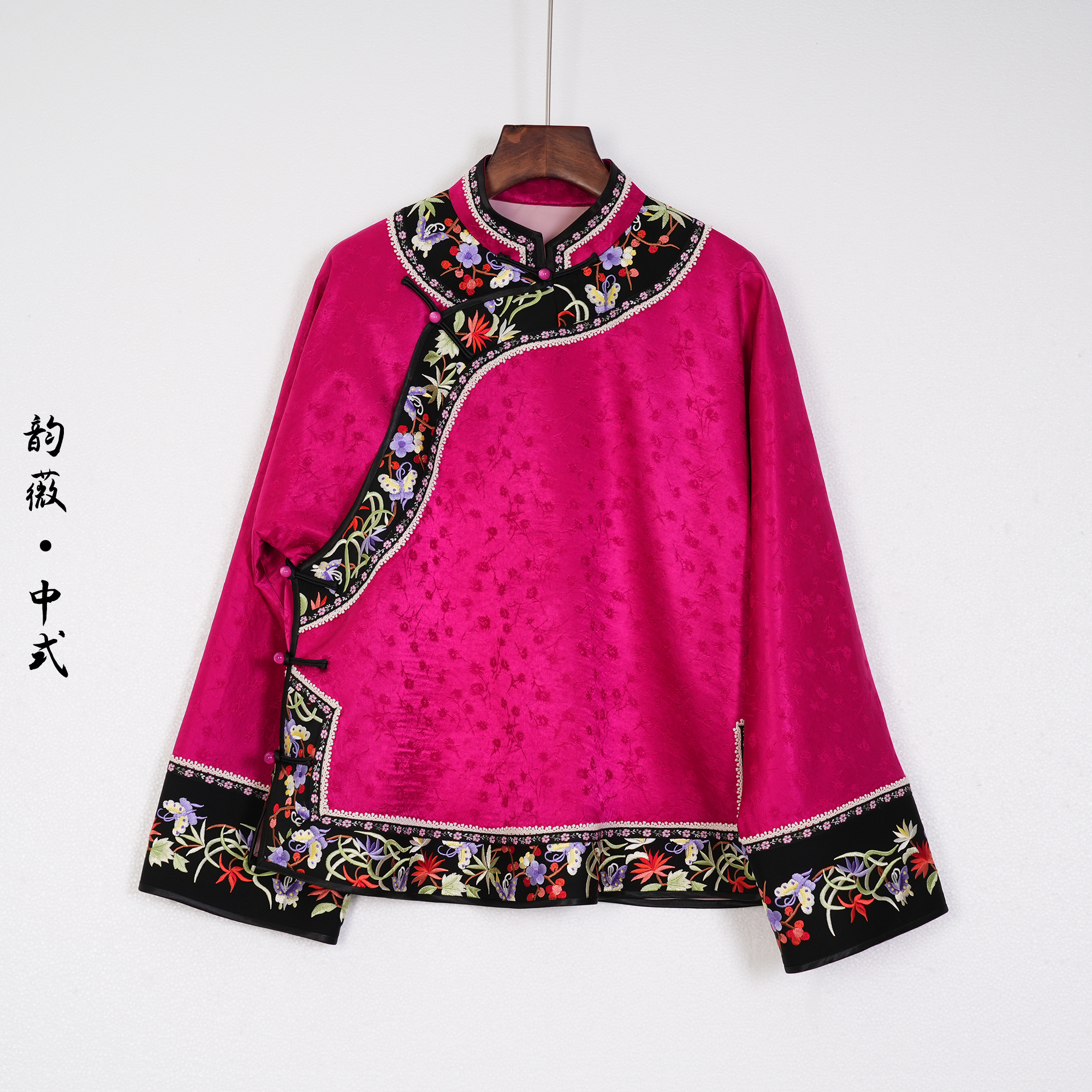 女士上衣中国风国风中式刺绣手推绣斜襟复古太太服T25010655