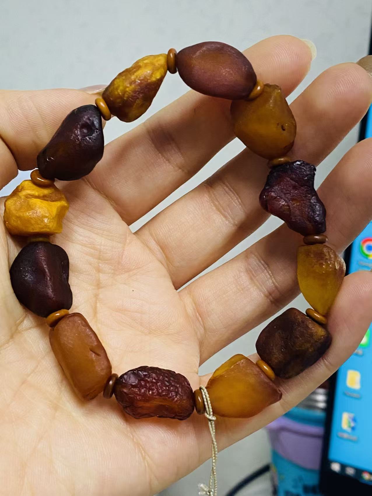 百正百 蜜蜡手串10408