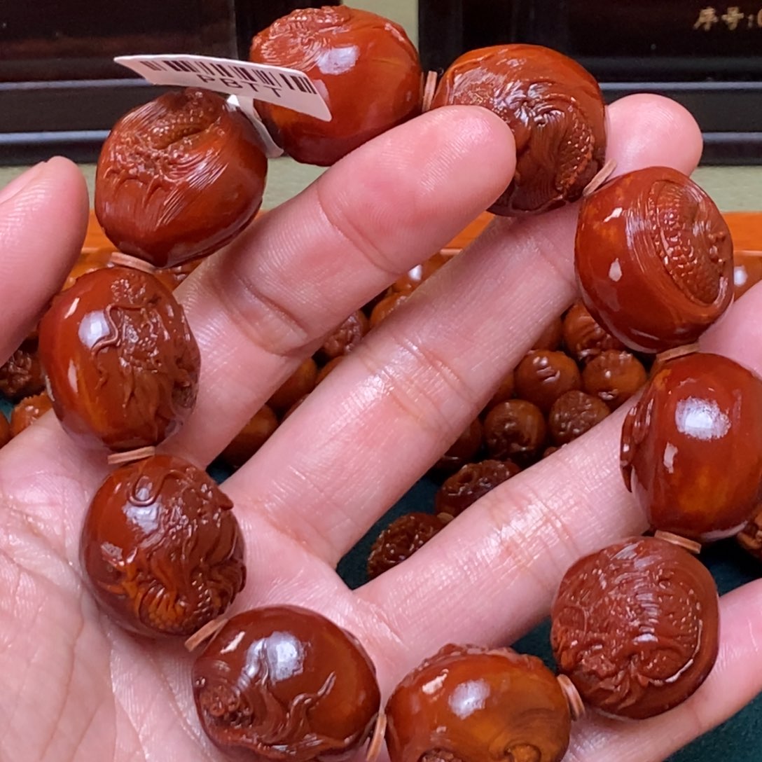 方***里橄榄核吊坠Dhd龙蛇之变