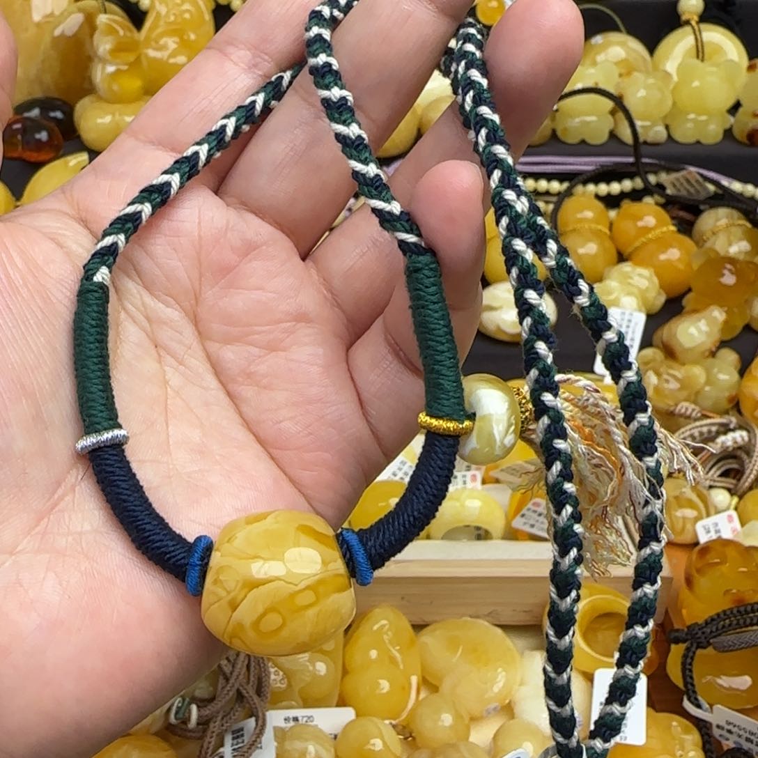 琥珀套链未镶嵌天然焦皮料溶洞妖花蜜蜡马蹄珠锁骨链