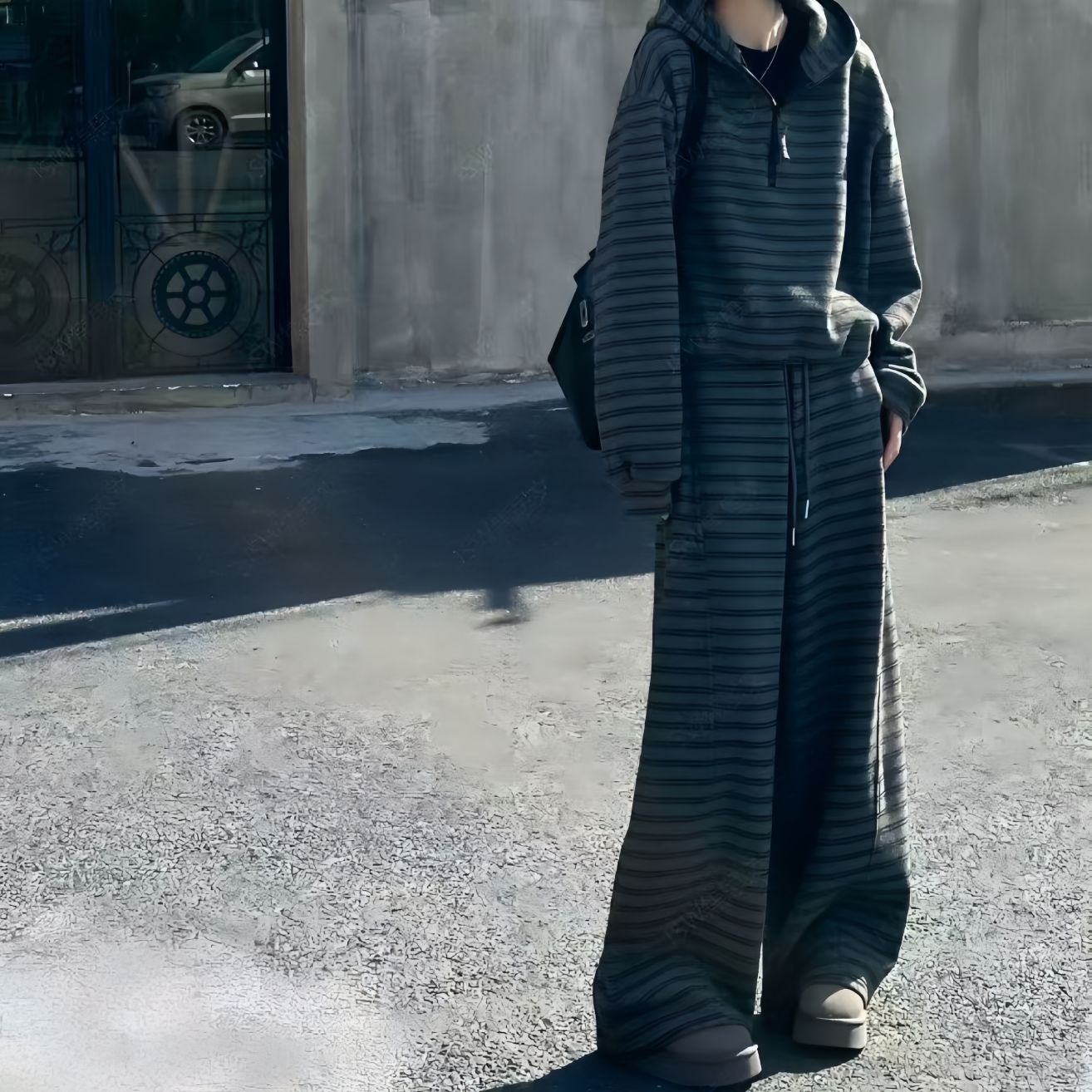 Manmi   仿羊绒条纹加绒帽衫套装    6673（C4）