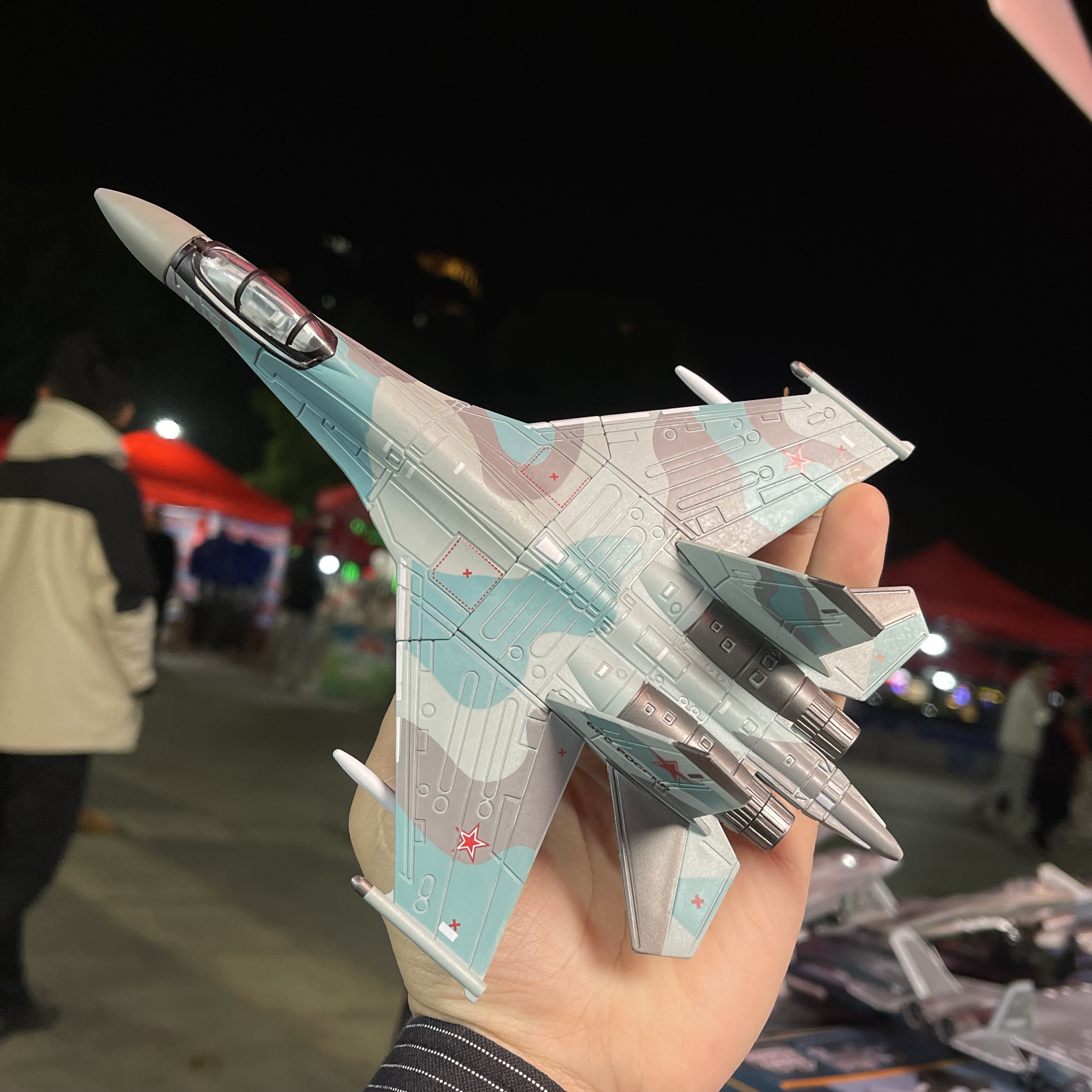 【苏35s战斗机模型1：100比例】拼装模型，自己拼装，ABS工程塑料材质