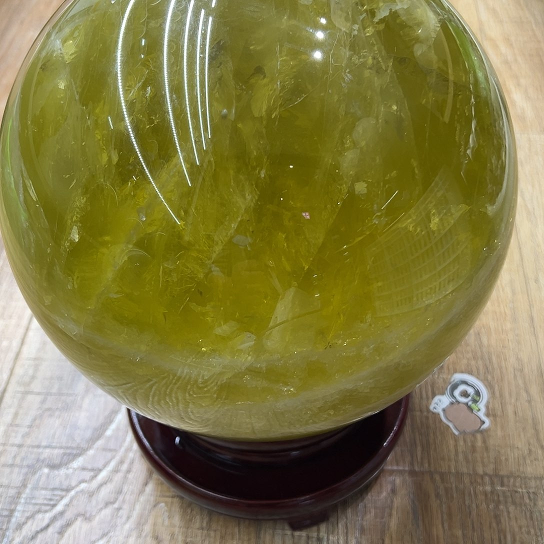 水晶水晶球摆件未镶嵌嘻*?