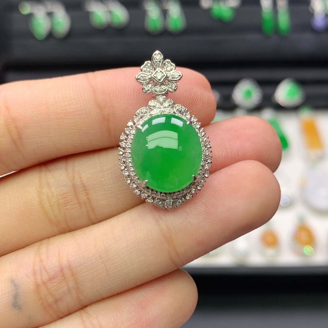 翡翠18K金镶嵌吊坠(不含链)