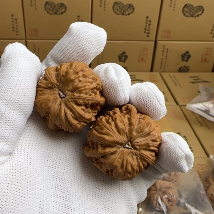 文玩核桃吊坠雨*简单包装玉龙三棱