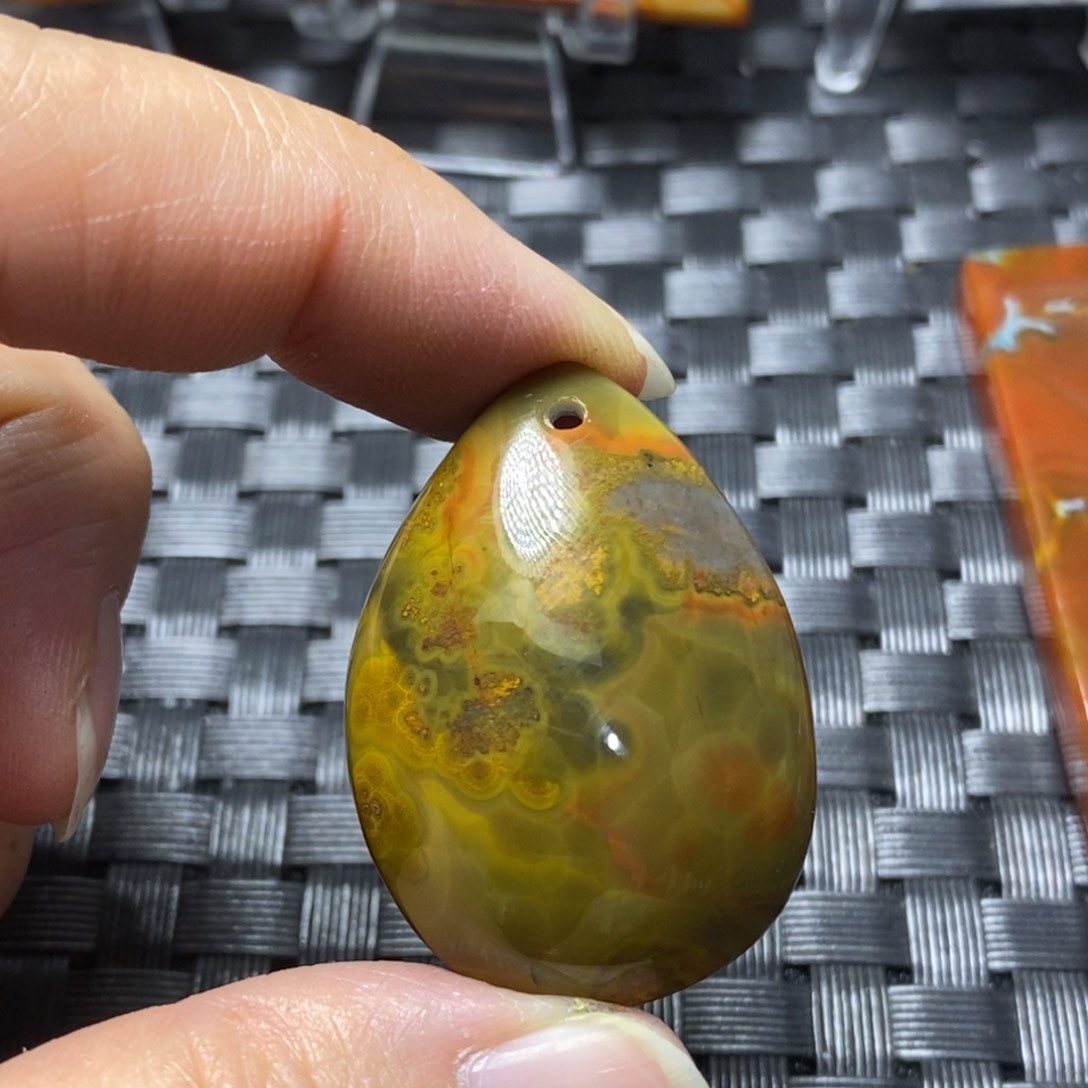 玛瑙/玉髓颈饰未镶嵌牛*虎