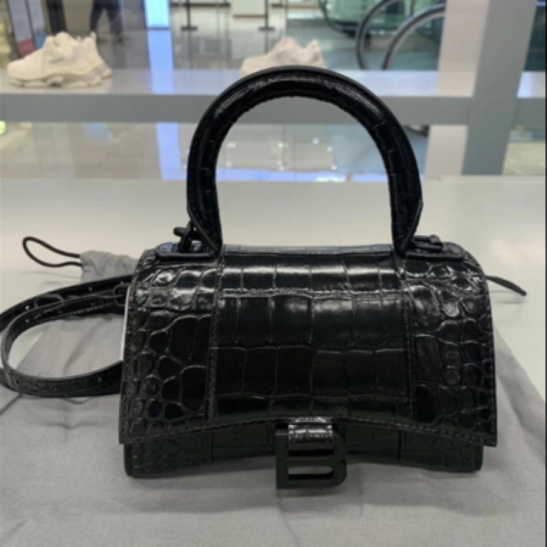 95新 Balenciaga/巴黎世家 巴黎世家黑色沙漏xs号斜挎25080032-01