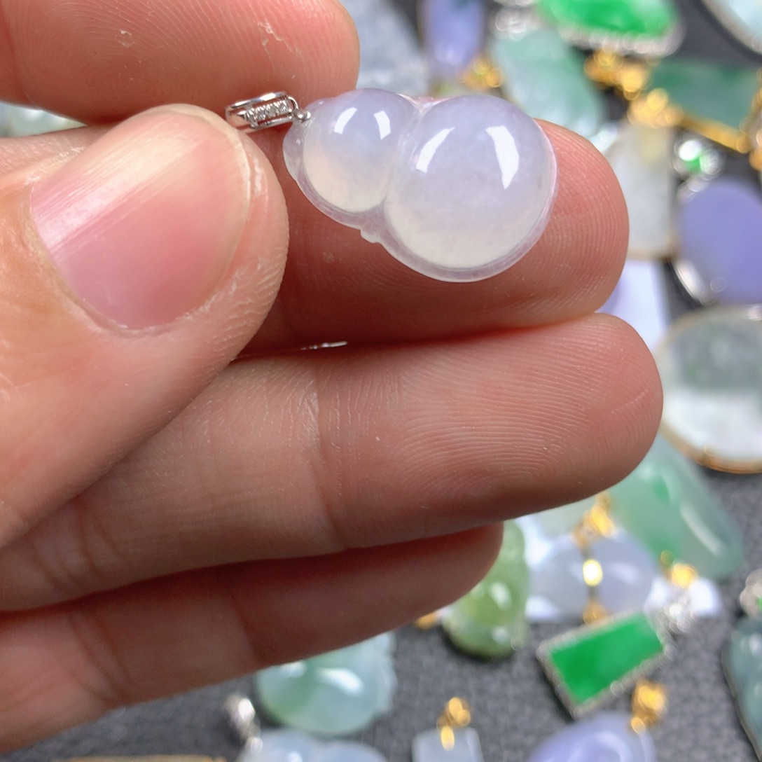 【闪购商品】翡翠颈饰18K金镶嵌翡翠