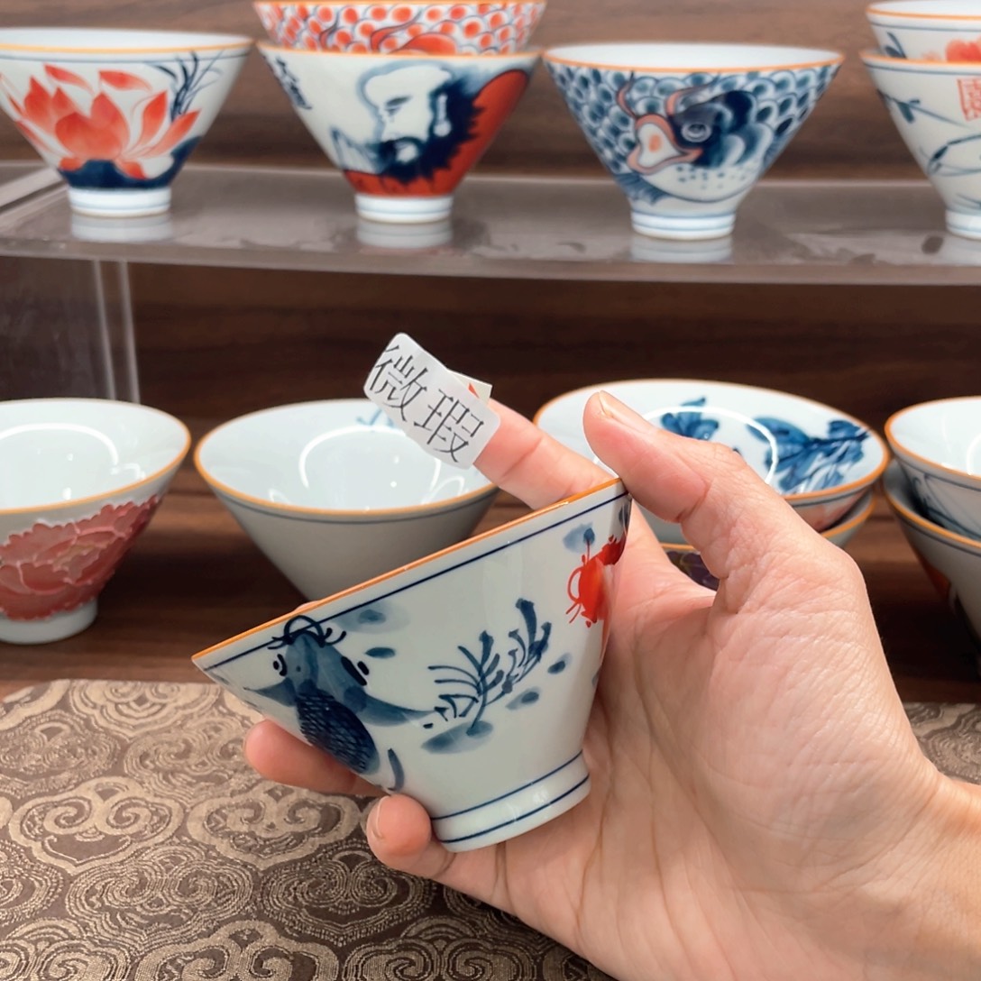 釉下手绘茶具微瑕