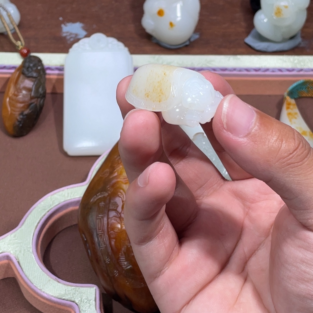 和田玉（糖玉）未镶嵌颈饰