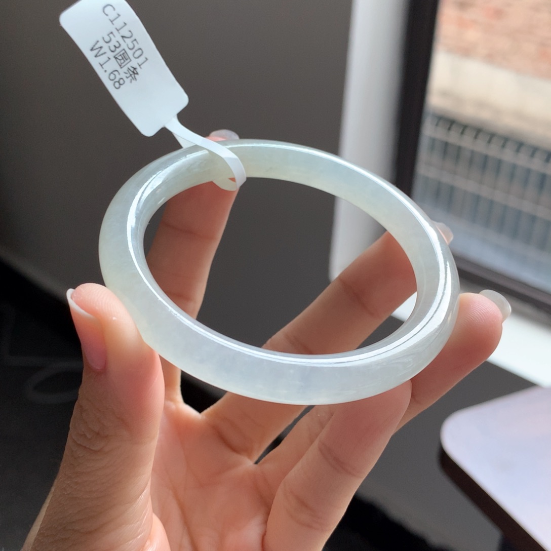 翡翠手镯（圆镯）未镶嵌冰糖雪梨31号