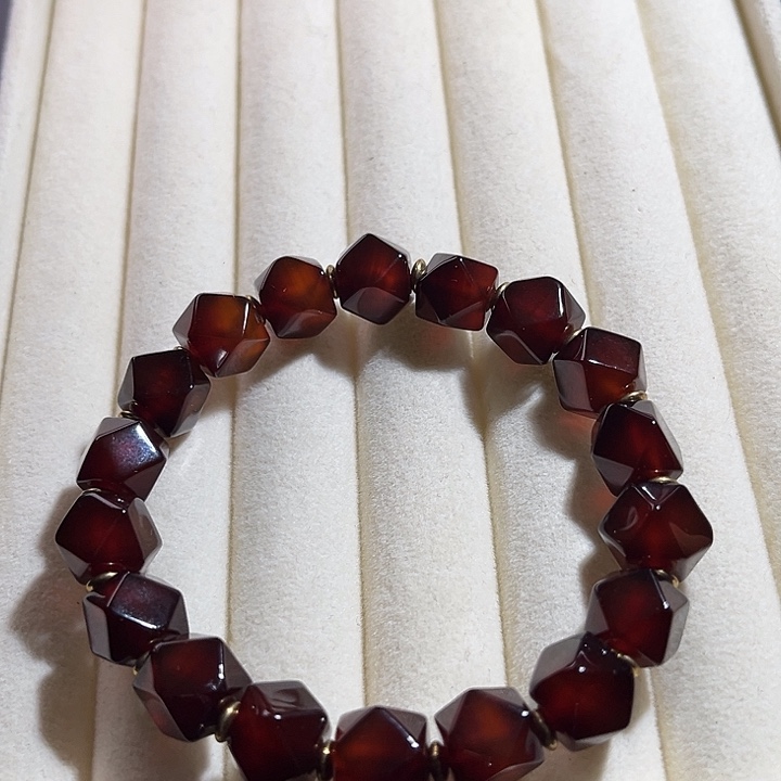 未镶嵌颈饰玛瑙/玉髓