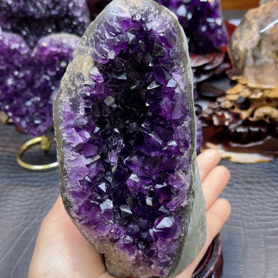紫晶大型摆件（非配饰）未镶嵌