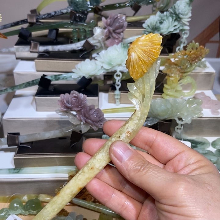 蛇纹石玉发饰未镶嵌